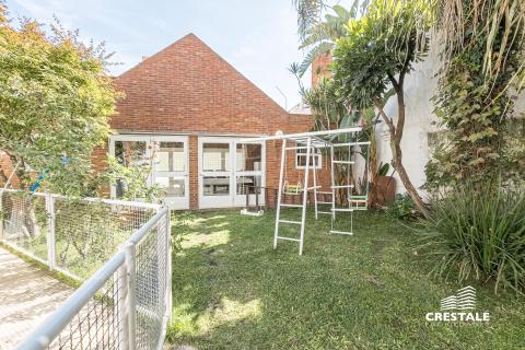 Casa 3 dormitorios en venta Alvear Y Montevideo, Rosario. CLA6674189 Crestale Propiedades