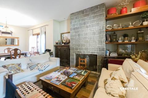 Casa 4 dormitorios en venta Aldea Country Golf Rosario, Rosario. CHO6819957 Crestale Propiedades