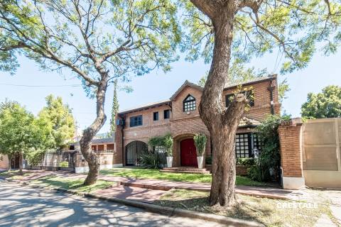 Casa 4 dormitorios en venta Iriarte 3800 - La Florida, Rosario. CHO6862265 Crestale Propiedades