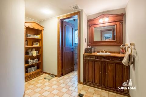 Casa 4 dormitorios en venta Iriarte 3800 - La Florida, Rosario. CHO6862265 Crestale Propiedades