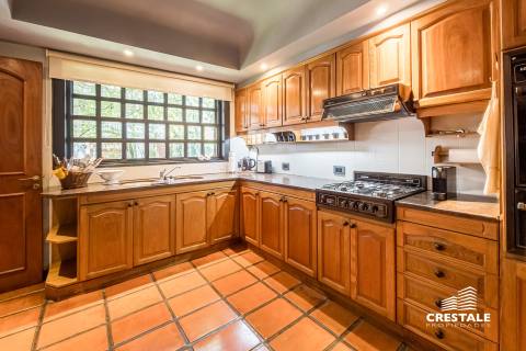 Casa 4 dormitorios en venta Iriarte 3800 - La Florida, Rosario. CHO6862265 Crestale Propiedades
