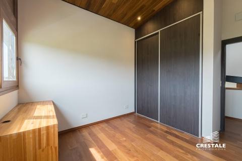 Casa 3 dormitorios en venta Vida, Funes. CHO6872147 Crestale Propiedades