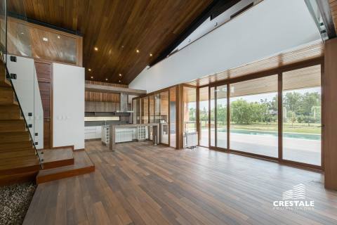 Casa 3 dormitorios en venta Vida, Funes. CHO6872147 Crestale Propiedades