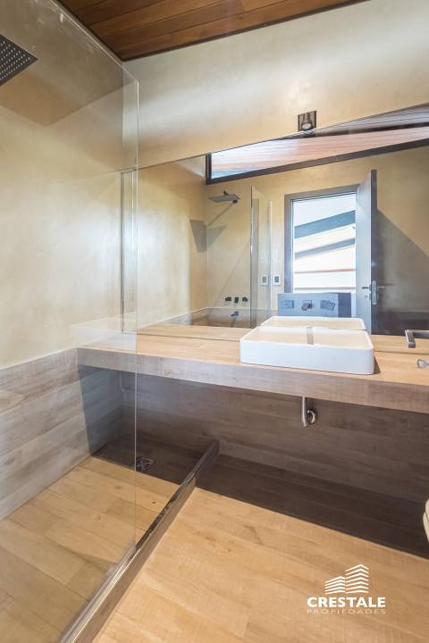 Casa 3 dormitorios en venta Vida, Funes. CHO6872147 Crestale Propiedades