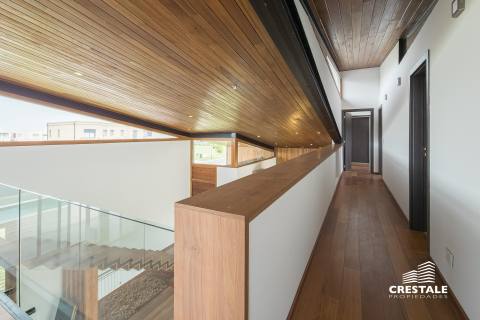 Casa 3 dormitorios en venta Vida, Funes. CHO6872147 Crestale Propiedades
