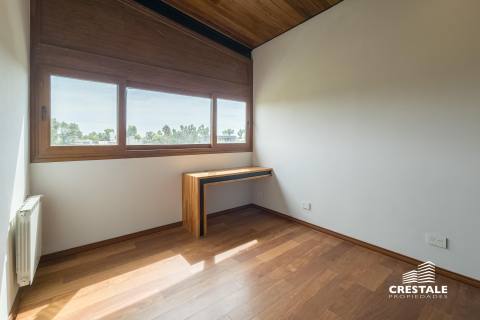 Casa 3 dormitorios en venta Vida, Funes. CHO6872147 Crestale Propiedades