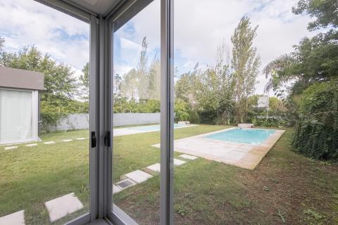Casa 3 dormitorios en venta Aldea Fisherton - Malabia 1200, Rosario. CHO6877871 Crestale Propiedades
