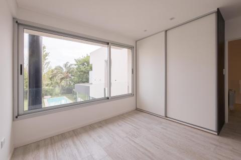 Casa 3 dormitorios en venta Aldea Fisherton - Malabia 1200, Rosario. CHO6877871 Crestale Propiedades