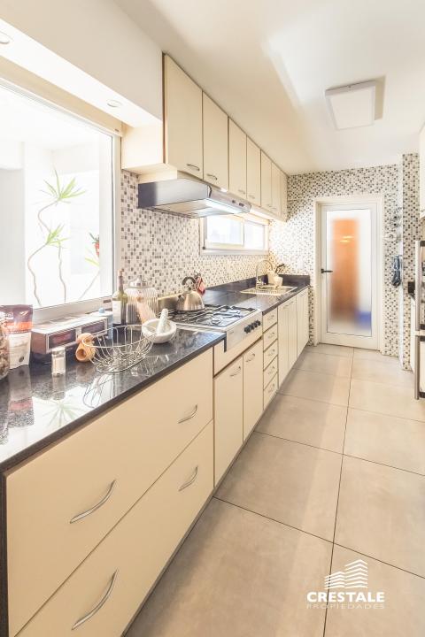 Departamento 4 dormitorios en venta Av Pellegrini Y Laprida , Rosario. CAP6899391 Crestale Propiedades