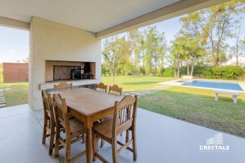 Casa 2 dormitorios en venta El Molino - Calle Pampero, Roldán. CHO6921015 Crestale Propiedades