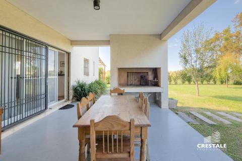 Casa 2 dormitorios en venta El Molino - Calle Pampero, Roldán. CHO6921015 Crestale Propiedades