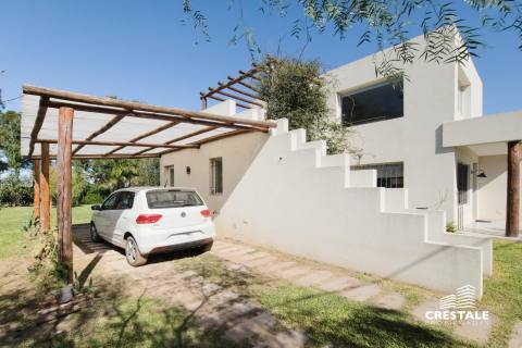 Casa 2 dormitorios en venta El Molino - Calle Pampero, Roldán. CHO6921015 Crestale Propiedades