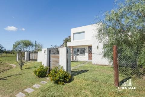Casa 2 dormitorios en venta El Molino - Calle Pampero, Roldán. CHO6921015 Crestale Propiedades