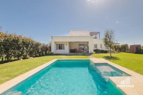 Casa 2 dormitorios en venta El Molino - Calle Pampero, Roldán. CHO6921015 Crestale Propiedades