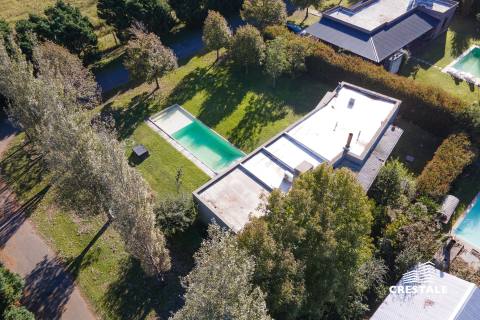 Casa 2 dormitorios en venta Los Álamos Club De Campo, Ibarlucea. CHO6921109 Crestale Propiedades
