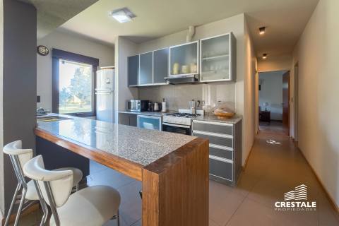 Casa 2 dormitorios en venta Los Álamos Club De Campo, Ibarlucea. CHO6921109 Crestale Propiedades
