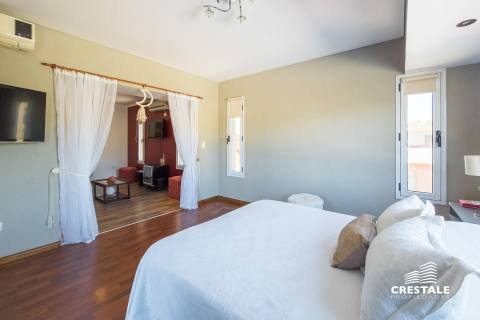 Casa 3 dormitorios en venta Aguadas, Funes. CHO6922005 Crestale Propiedades