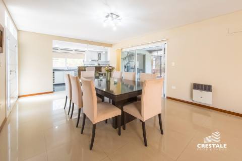 Casa 3 dormitorios en venta Aguadas, Funes. CHO6922005 Crestale Propiedades