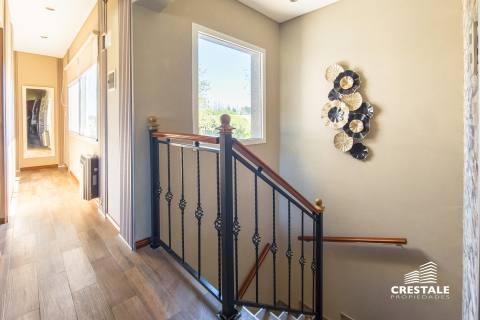 Casa 3 dormitorios en venta Aguadas, Funes. CHO6922005 Crestale Propiedades