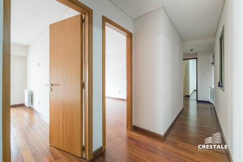 Departamento 4 dormitorios en venta Av. Pellegrini Y Maipú, Rosario. CAP6930670 Crestale Propiedades