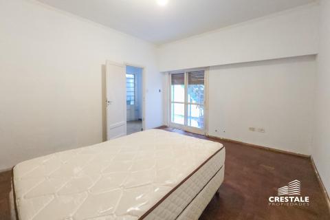 Departamento de pasillo 4 dormitorios en venta Entre Ríos 1500, Rosario. CPH6963224 Crestale Propiedades