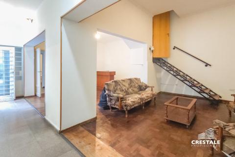 Departamento de pasillo 4 dormitorios en venta Entre Ríos 1500, Rosario. CPH6963224 Crestale Propiedades