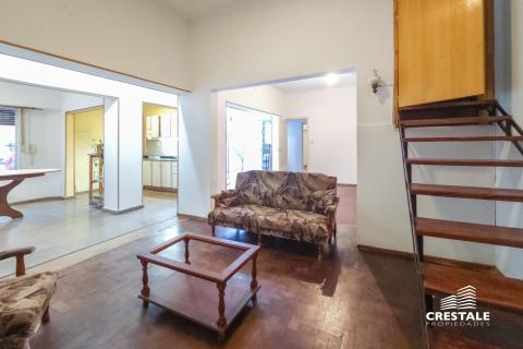 Departamento de pasillo 4 dormitorios en venta Entre Ríos 1500, Rosario. CPH6963224 Crestale Propiedades