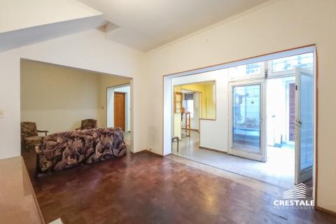 Departamento de pasillo 4 dormitorios en venta Entre Ríos 1500, Rosario. CPH6963224 Crestale Propiedades