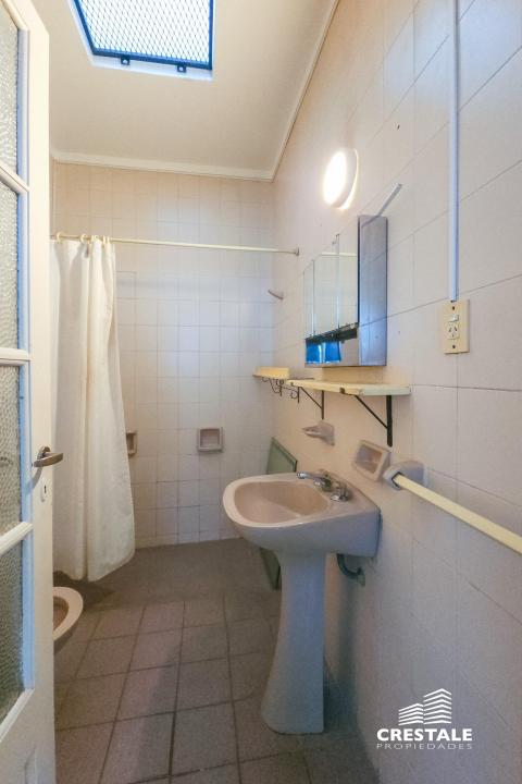 Departamento de pasillo 4 dormitorios en venta Entre Ríos 1500, Rosario. CPH6963224 Crestale Propiedades