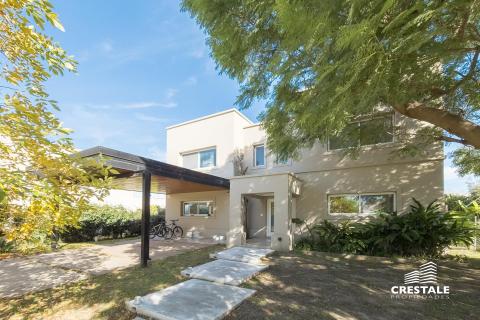 Casa 4 dormitorios en venta San Sebastián, Funes. CHO6993647 Crestale Propiedades