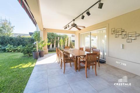 Casa 4 dormitorios en venta San Sebastián, Funes. CHO6993647 Crestale Propiedades