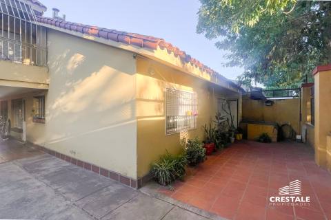 Casa 4 dormitorios en venta Fisherton - Venezuela 700 Bis, Rosario. CHO7015224 Crestale Propiedades