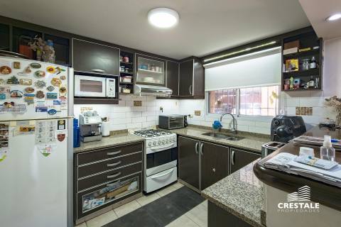 Casa 4 dormitorios en venta Fisherton - Venezuela 700 Bis, Rosario. CHO7015224 Crestale Propiedades