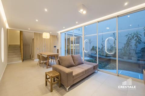Casa 3 dormitorios en venta Balcarce Y Zeballos, Rosario. CHO7056242 Crestale Propiedades
