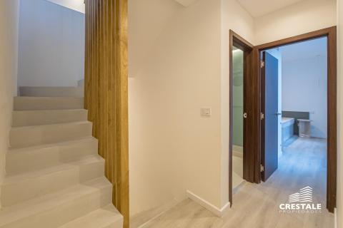 Casa 3 dormitorios en venta Balcarce Y Zeballos, Rosario. CHO7056242 Crestale Propiedades