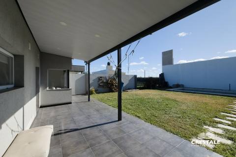 Casa 2 dormitorios en venta Campiñas De Piñero, Piñero. CHO7067326 Crestale Propiedades