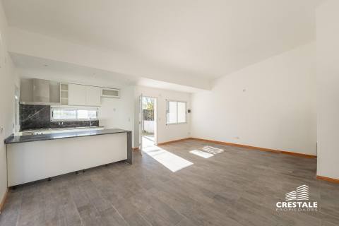 Casa 3 dormitorios en venta Montevideo Y Catamarca - Funes, Funes. CHO7071421 Crestale Propiedades