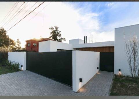 Casa 3 dormitorios en venta San Eduardo - Americo Tonda 9300, Rosario. CHO7072017 Crestale Propiedades