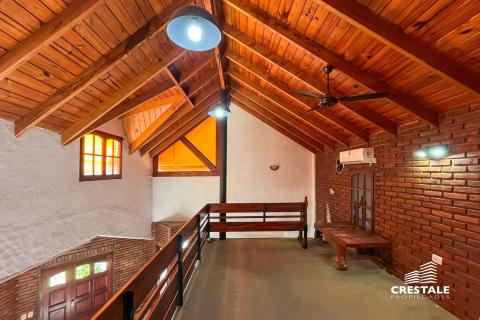 Casa 2 dormitorios en venta Houssay Y General Lopez, Funes. CHO7100036 Crestale Propiedades