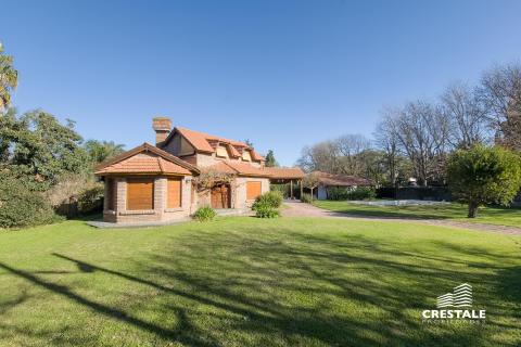 Casa 2 dormitorios en venta Houssay Y General Lopez, Funes. CHO7100036 Crestale Propiedades