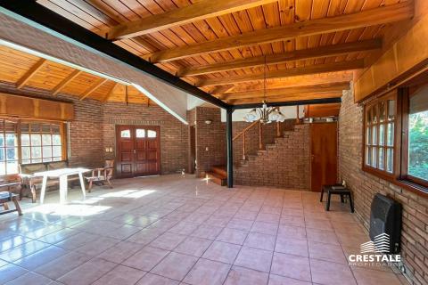 Casa 2 dormitorios en venta Houssay Y General Lopez, Funes. CHO7100036 Crestale Propiedades