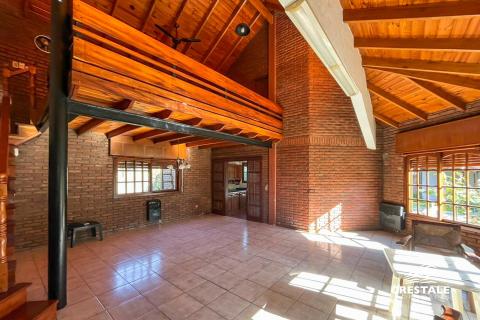 Casa 2 dormitorios en venta Houssay Y General Lopez, Funes. CHO7100036 Crestale Propiedades