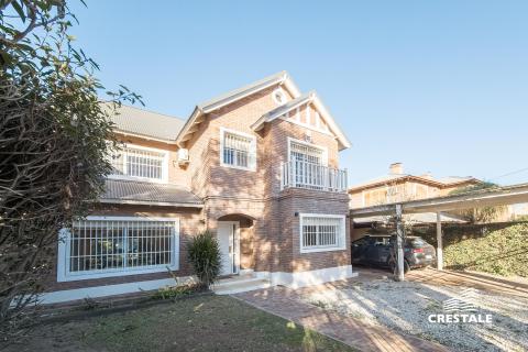 Casa 3 dormitorios en venta Azcuenaga 8500, Rosario. CHO7100417 Crestale Propiedades