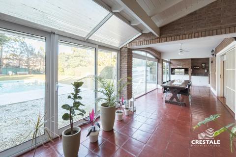 Casa 3 dormitorios en venta Azcuenaga 8500, Rosario. CHO7100417 Crestale Propiedades