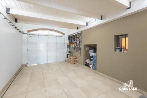 Casa 3 dormitorios en venta Azcuenaga 8500, Rosario. CHO7100417 Crestale Propiedades