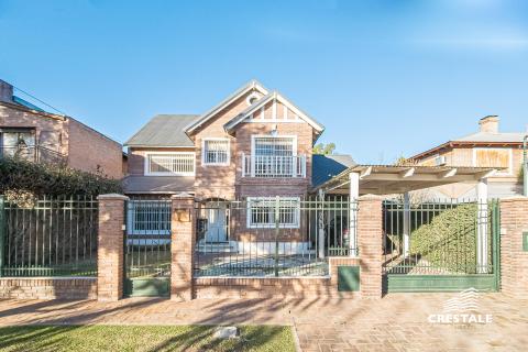 Casa 3 dormitorios en venta Azcuenaga 8500, Rosario. CHO7100417 Crestale Propiedades