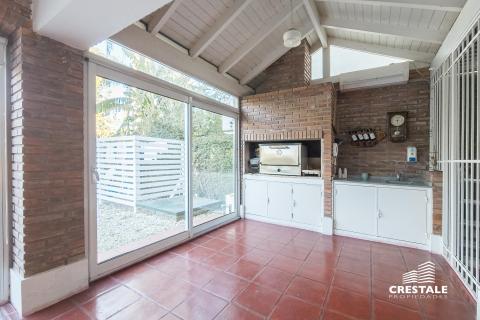 Casa 3 dormitorios en venta Azcuenaga 8500, Rosario. CHO7100417 Crestale Propiedades
