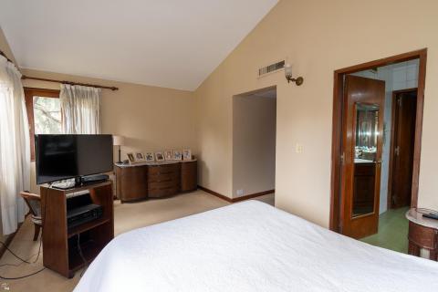 Casa 4 dormitorios en venta Morrison 8000, Rosario. CHO7102547 Crestale Propiedades