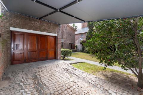Casa 4 dormitorios en venta Morrison 8000, Rosario. CHO7102547 Crestale Propiedades