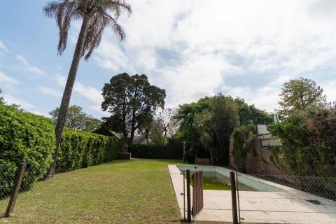Casa 4 dormitorios en venta Morrison 8000, Rosario. CHO7102547 Crestale Propiedades